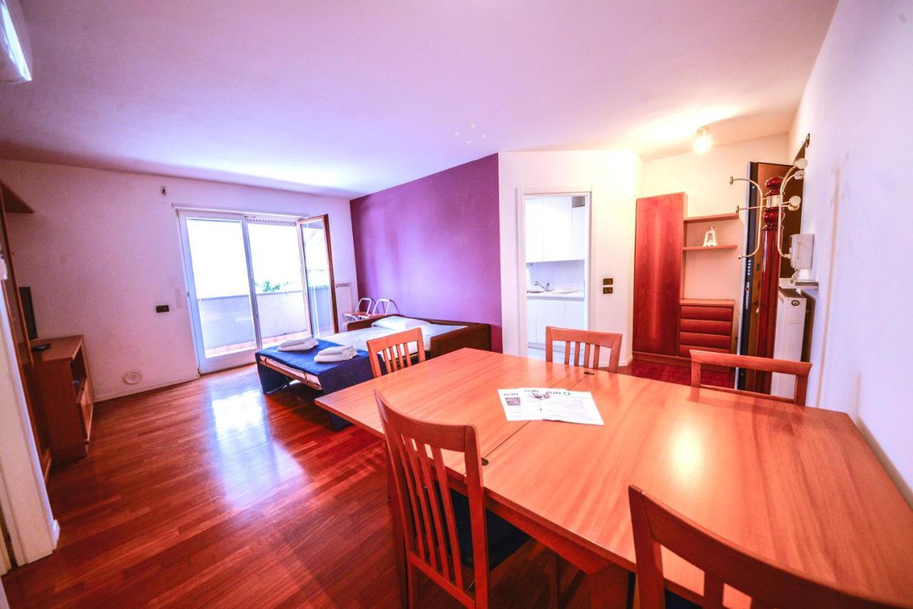 Appartamento The Nest Riva del Garda Esterno foto