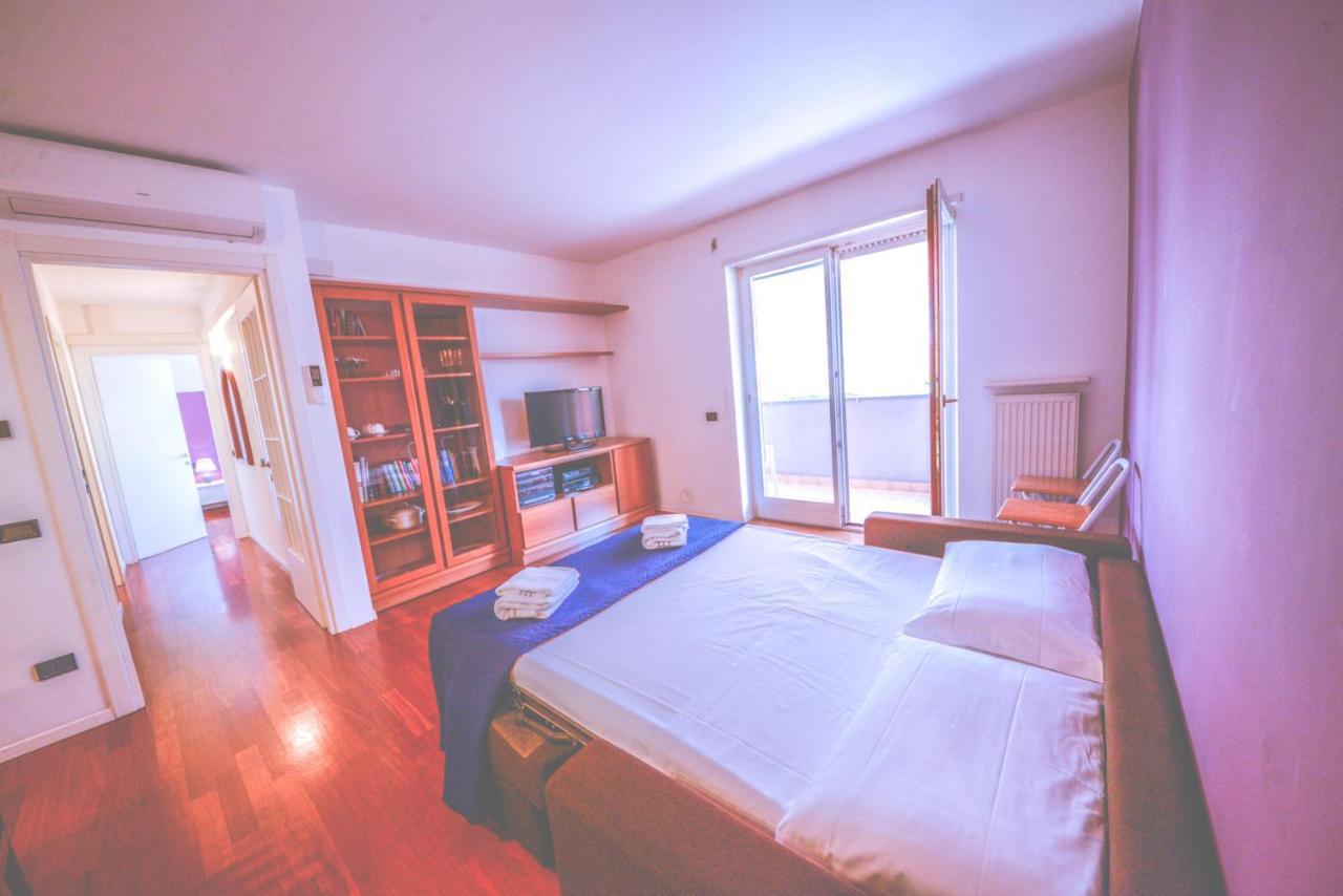 Appartamento The Nest Riva del Garda Esterno foto